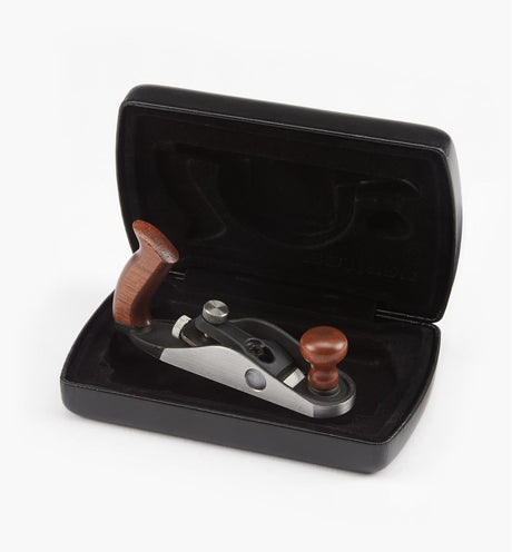 05P8222-veritas-miniature-bench-plane-f-02.jpg